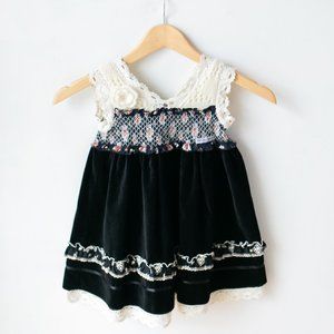 DOLCE & GABBANA JUNIOR velvet dress w smocking &  embroidery• black cream • 4